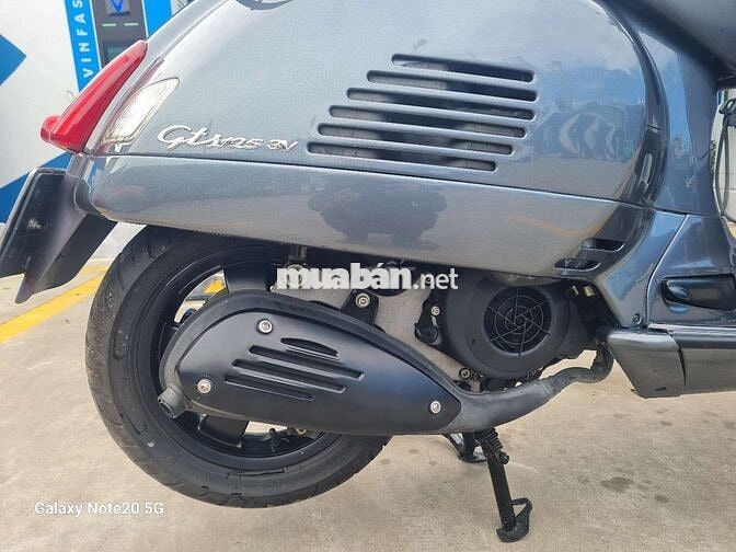 Piaggio Vespa GTS 125 Xám Zin
