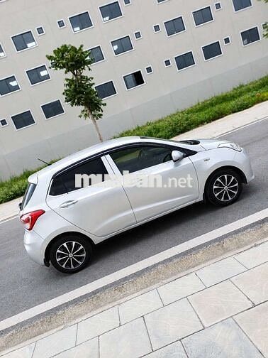 Hyundai i10 2017 Bạc Số sàn