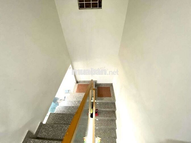 NHÀ ĐẸP 2 TẦNG - 2 MẶT HẺM - LINH TÂY - THỦ ĐỨC - CHỈ 4.8 TỶ TLCC