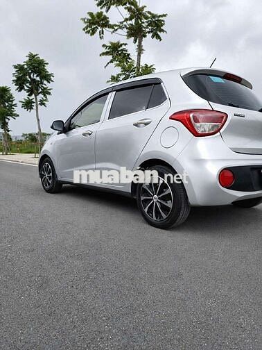 Hyundai i10 2017 Bạc Số sàn