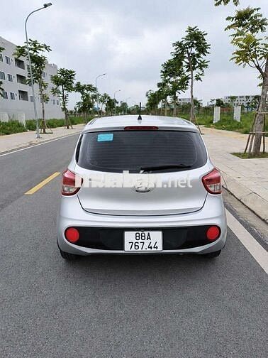 Hyundai i10 2017 Bạc Số sàn