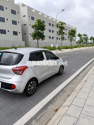 Hyundai i10 2017 Bạc Số sàn