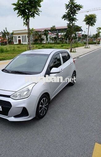 Hyundai i10 2017 Bạc Số sàn