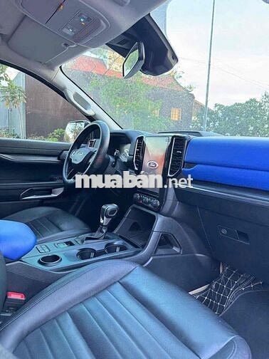 Ford Everest Sport 2023 xe cá nhân đi kỹ