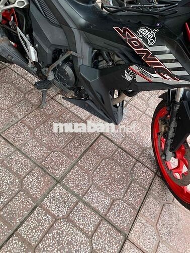 Honda Sonic Đen đỏ