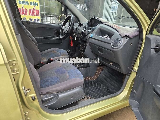 Chevrolet Spark Xanh lá