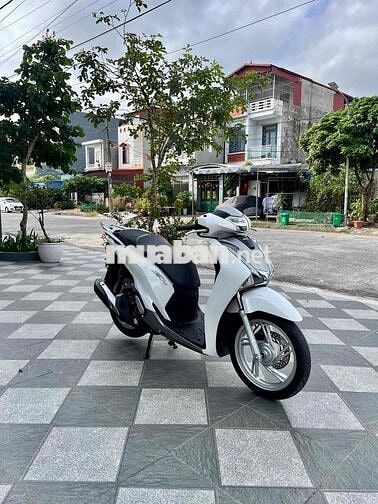 Honda SH125 CBS Trắng 15746 km