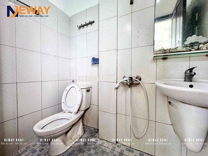BAN CÔNG - SẴN MÁY LẠNH - MỚI XÂY - PHÒNG GIÁ RẺ - BÌNH TÂN