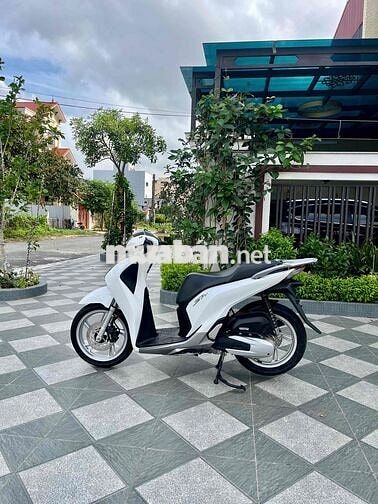 Honda SH125 CBS Trắng 15746 km