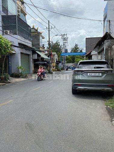 Bán nhà mặt tiền đường Lương Minh Nguyệt, ngang 4,2m dài 19m, 1 trệt 1