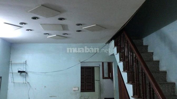 Chính chủ cho thuê nhà sau đó giáp Bát