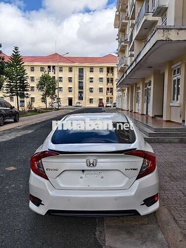 Honda Civic 2018 Gen 10 E Trắng