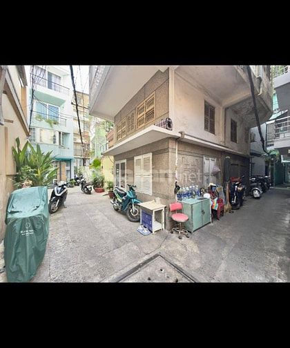 Bán nhà HXH Điện Biên Phủ P11 Q10 dt 3,7x8m 4 tầng chỉ 5,5 tỷ.