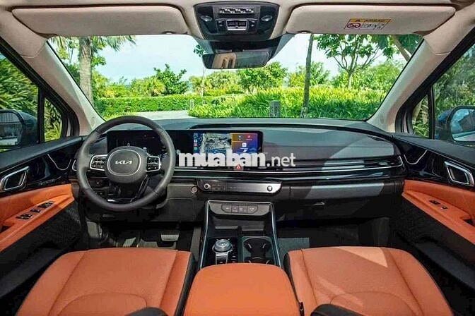 Kia Carnival 2.2D xe sẳn giao ngay