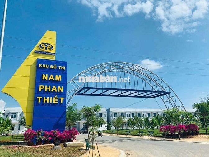 BÁN NHÀ PHỐ TM KDC NAM PHAN THIẾT