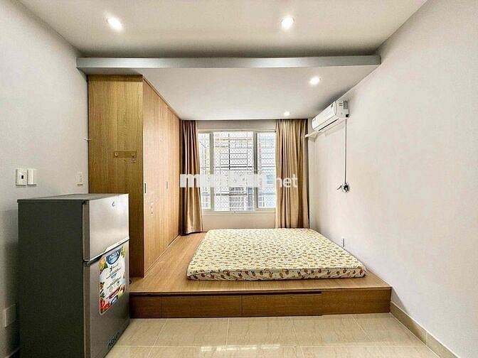 Cho Thuê Căn Hộ Cửa Sổ Lớn Full NT Rộng 30m2 Ngay Chợ Bến Thành Q1