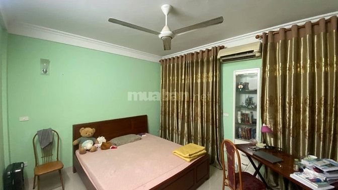 Bán nhà phố Linh Lang 5 tầng, nhà xây chắc chắn, 15m ra phố, ở luôn