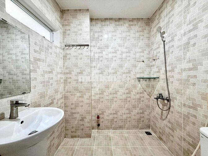 Cho Thuê Căn Hộ Cửa Sổ Lớn Full NT Rộng 30m2 Ngay Chợ Bến Thành Q1