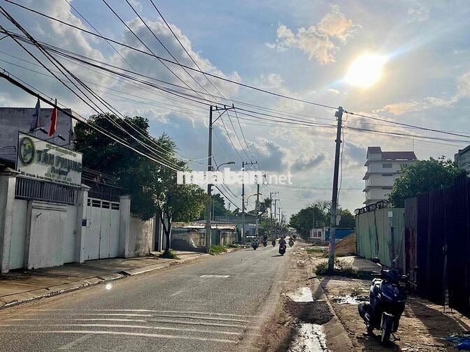 Đất 5x22m, Shr, MT Đg Võ Thị Hồi KD Buôn Bán Tốt Gần Trần Văn Mười