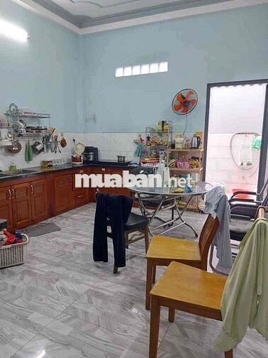 NHÀ GẦN EMART , DT 4.2*13 , 2 TẦNG , HẺM XE HƠI , CHỈ NHỈNH 3 TỶ