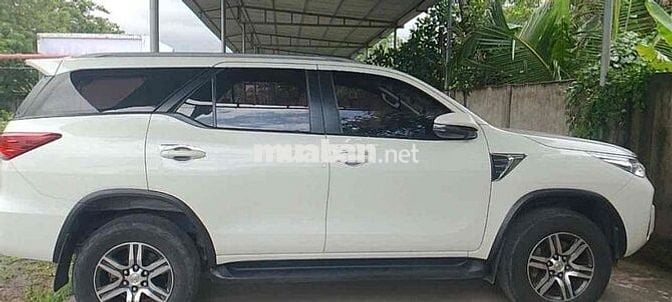 Toyota Fortuner 2018 Trắng