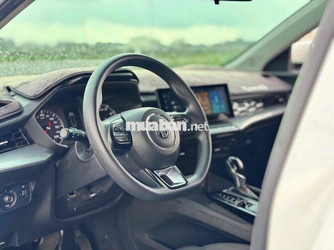 MG MG5 STD 2024 Trắng 35.000km