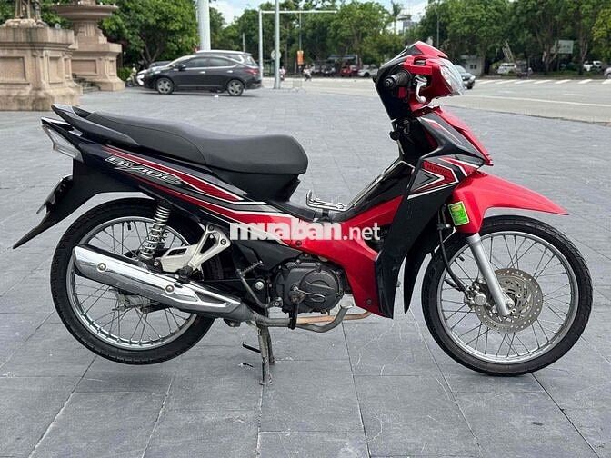 Honda Blade Đỏ đen Thể thao