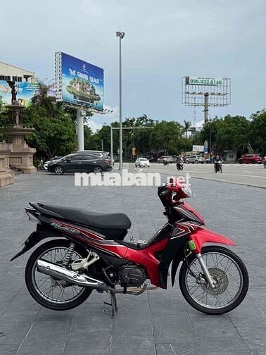 Honda Blade Đỏ đen Thể thao