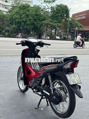 Honda Blade Đỏ đen Thể thao