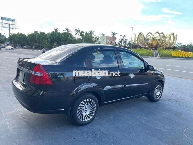 Chevrolet Aveo Đen