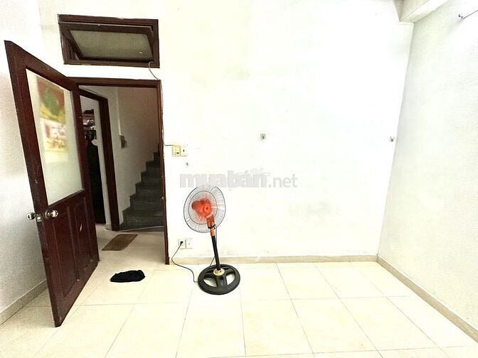 Cho thuê phòng 20m2 có toilet riêng, máy lạnh -gần Aeon Parc Mall q8