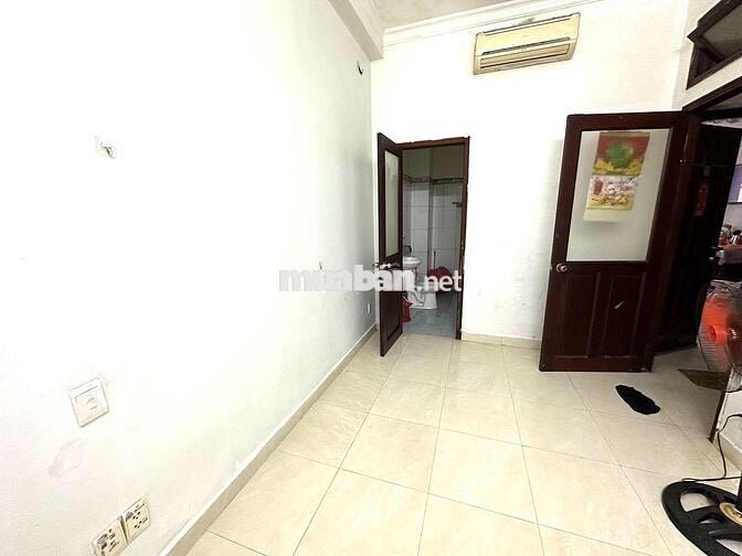 Cho thuê phòng 20m2 có toilet riêng, máy lạnh -gần Aeon Parc Mall q8