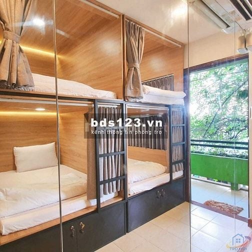 KTX rộng quận 1, giá trọn gói . Chỉ nữ