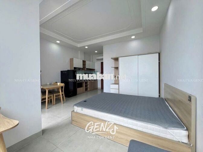 Căn hộ ban công full nội thất quận 1 phường Bến Thành gần công viên 
