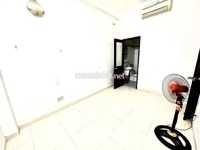 Cho thuê phòng 20m2 có toilet riêng, máy lạnh -gần Aeon Parc Mall q8
