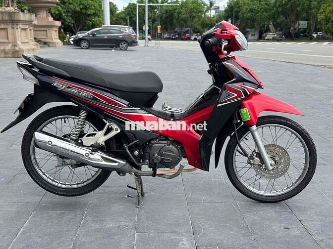 Honda Blade Đỏ đen Thể thao