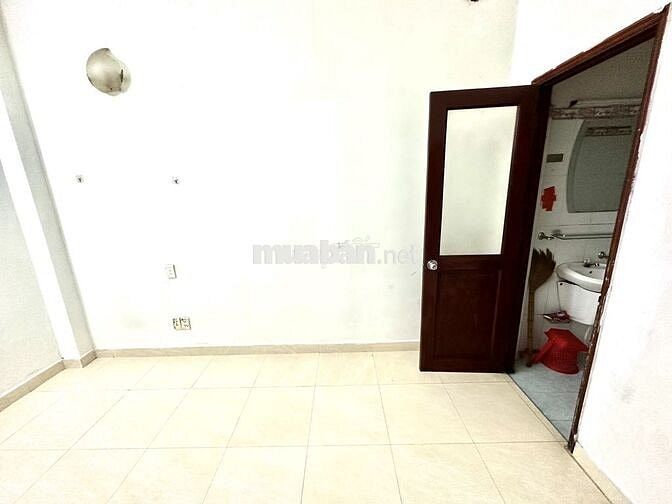 Cho thuê phòng 20m2 có toilet riêng, máy lạnh -gần Aeon Parc Mall q8