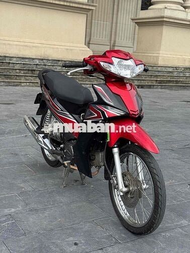 Honda Blade Đỏ đen Thể thao