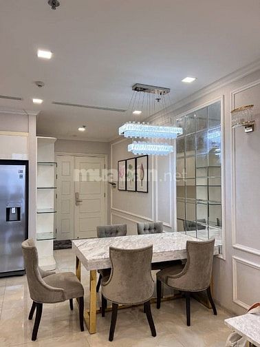 ĐỊNH CƯ NƯỚC NGOÀI BÁN GẤP CĂN HỘ VINHOME GOLDEN RIVER QUẬN 1 6T370TR