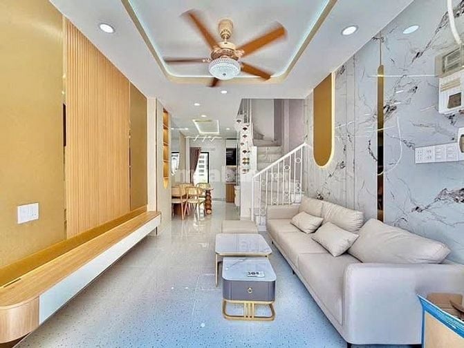 NHÀ MỚI Ở NGAY HXH THÍCH QUẢNG ĐỨC PHƯỜNG ĐỨC NHUẬN QUẬN PHÚ NHUẬN SHR