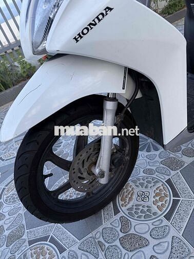 Honda Vision màu Trắng