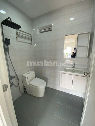 CCCC Mỹ Vinh, Nguyễn Thị Minh Khai, Q3: 85m2, 2p ngủ, nhà mới, 15triệu