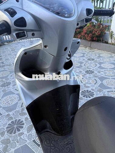 Honda Vision màu Trắng