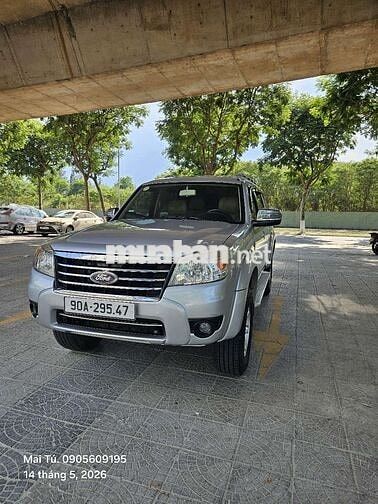 Ford Everest 2011 Bạc Số sàn. 2 cầu.4x4. máy xăng.