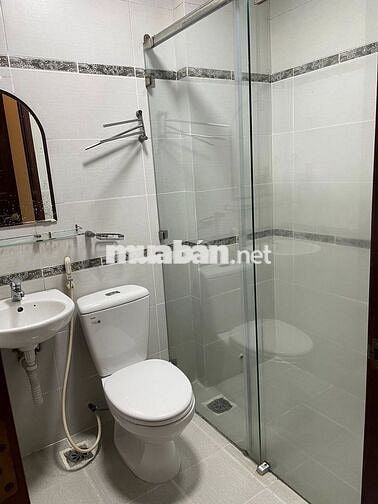 Phòng Dịch Vụ Full Nội Thất Q1 – Dọn Vào Ở Ngay