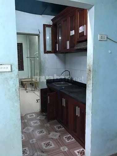 Chính chủ cho thuê nhà sau đó giáp Bát