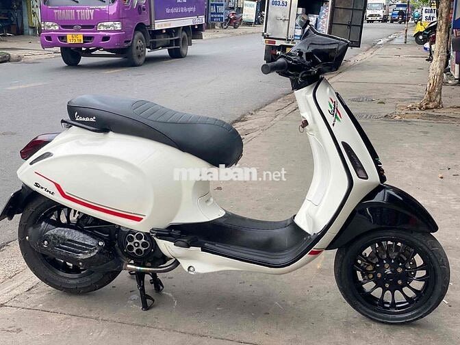 Piaggio Vespa Sprint Trắng đen. XE ĐẸP ZIN ÊM