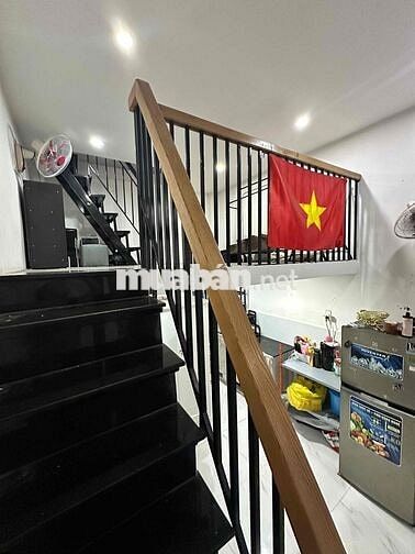 Nhà NC full nội thất ngay trung tâm Quận 1