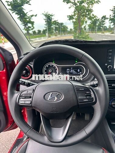 Hyundai i10 2022 1.2CVT Đỏ 24.000km