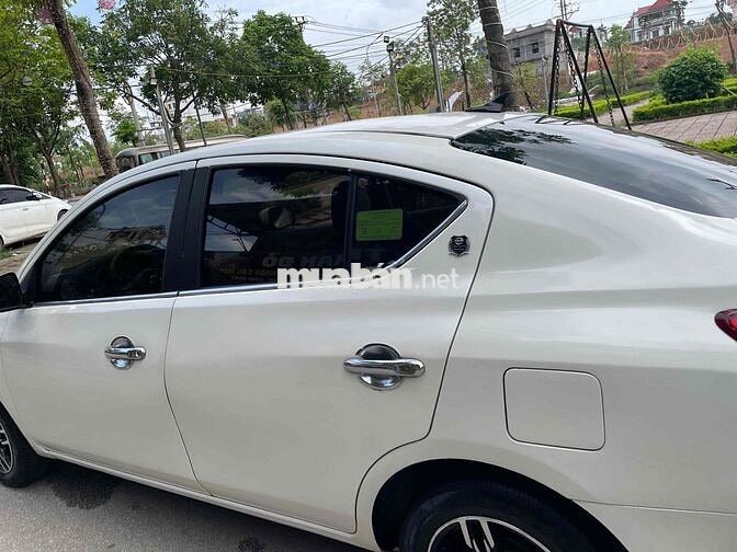 Nissan Sunny 2015 Trắng Số sàn